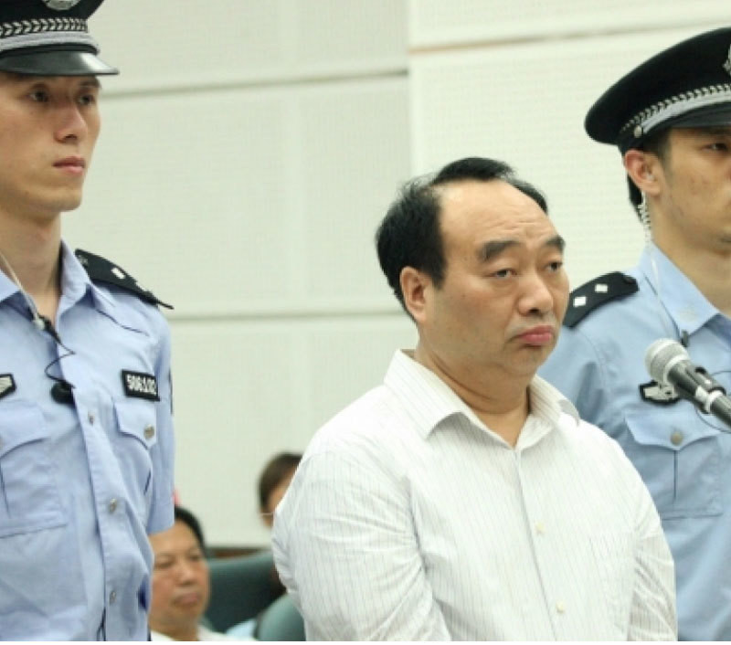 Dam quan TQ sap bay tong tinh chi vi quen mui gai dep-Hinh-4