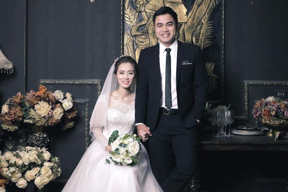 Trọng Hùng có cô vợ hết sức xinh xắn.