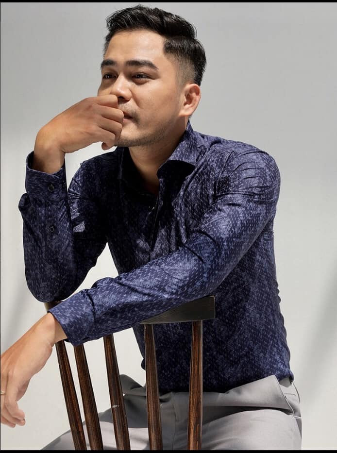 Phong cách thời trang của "Khải" ngoài đời hết sức nam tính và bảnh bao.