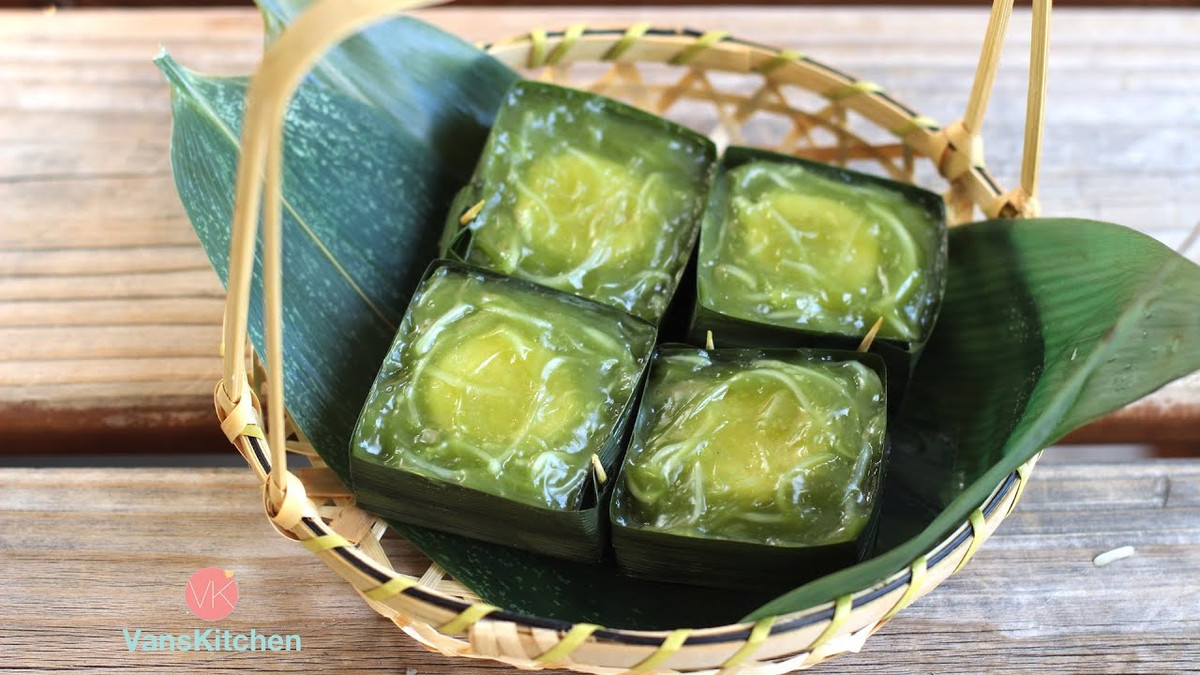 Bánh phu thê (còn có tên gọi là bánh xu xê/su sê), đặc sản của Bắc Ninh không chỉ góp mặt trong các dịp cưới hỏi mà luôn hiện diện trong các dịp lễ, tết quan trọng.