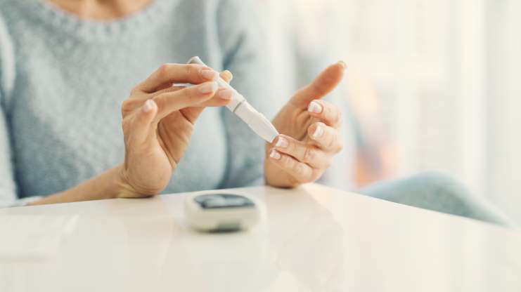 Bệnh tiểu đường - Dù chưa tìm ra mỗi liên hệ chính xác, nhưng tỷ lệ mắc tiểu đường tuýp 2 cao hơn ở những người ngồi nhiều.