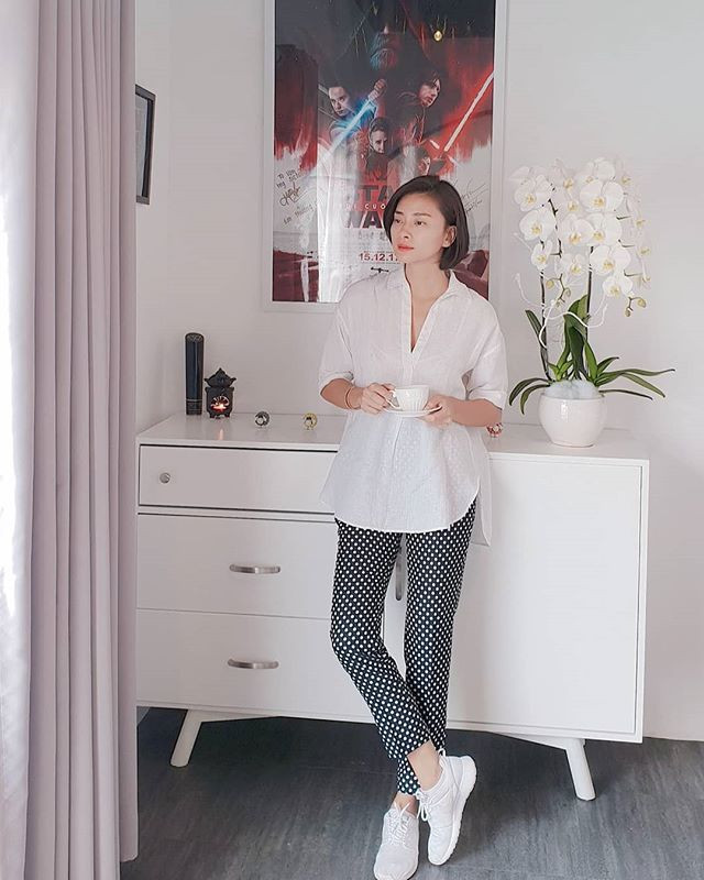 Ngô Thanh Vân vẫn gây dấu với kiểu tóc bob ngắn cúp nhẹ phần đuôi.