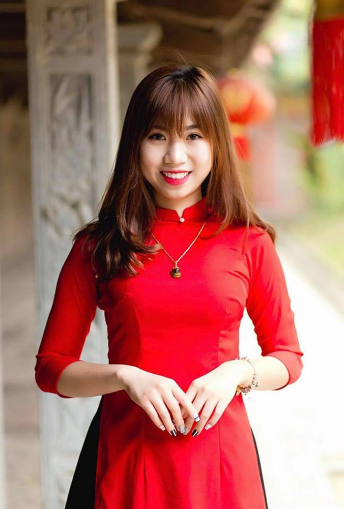 Không chỉ xinh đẹp, em gái Văn Toàn còn ghi điểm bởi cách ăn mặc sành điệu, trẻ trung.