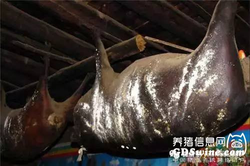 Kinh hoàng món ăn từ thịt lợn thối treo 10 năm ở Trung Quốc - Hình 3 Kinh hoang mon an tu thit lon thoi treo 10 nam o Trung Quoc-Hinh-3