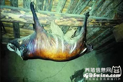 Kinh hoàng món ăn từ thịt lợn thối treo 10 năm ở Trung Quốc Kinh hoang mon an tu thit lon thoi treo 10 nam o Trung Quoc