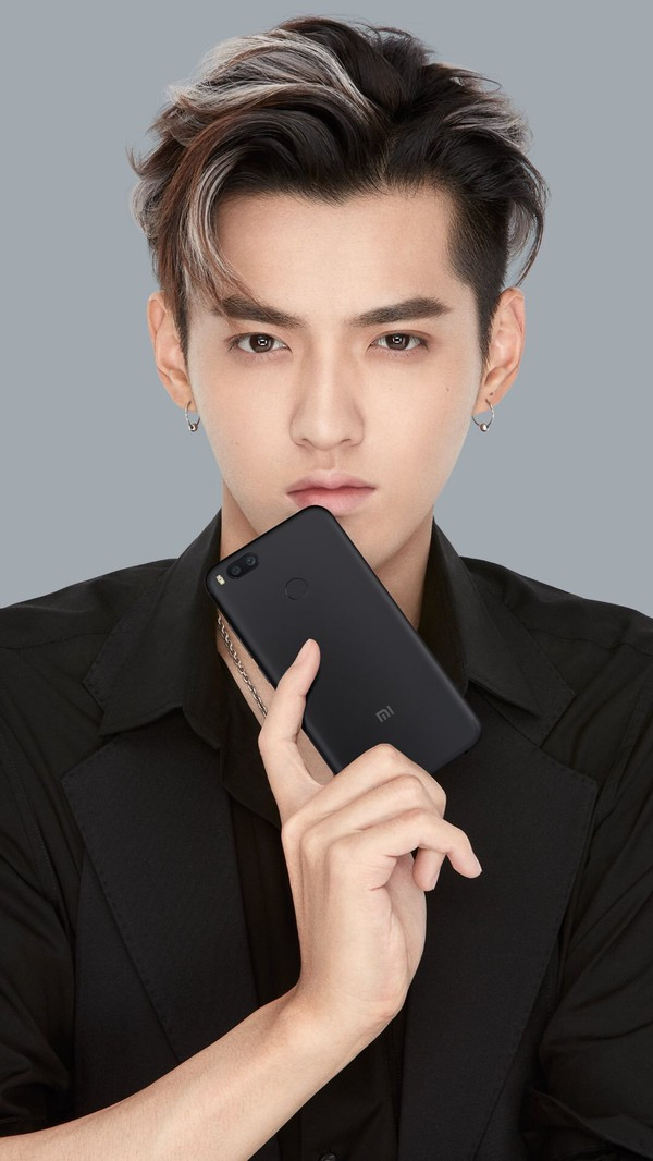 Top sao Hoa ngu duoc khen ngoi giong 'nam than ngon tinh' nhat-Hinh-4