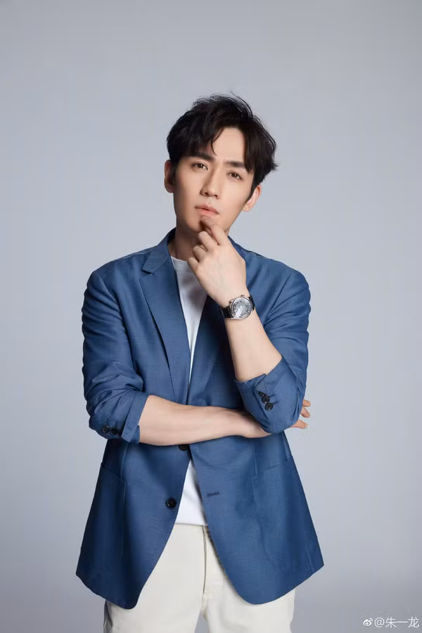 Top sao Hoa ngu duoc khen ngoi giong 'nam than ngon tinh' nhat