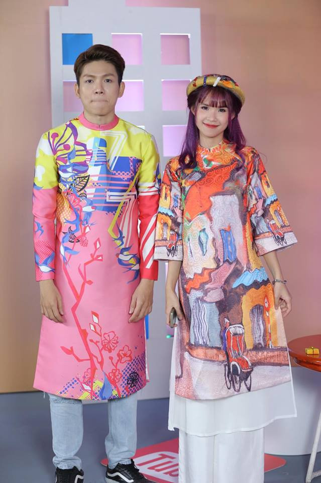 Hiếm khi thấy vợ chồng họ dịu dàng, thanh lịch trong tà áo dài như vậy.