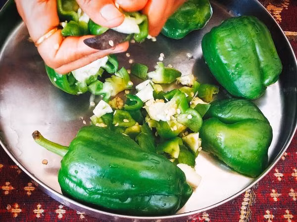 Giúp kiểm soát cân nặng: Ăn ớt chuông giúp tăng tỷ lệ trao đổi chất mà không ảnh hưởng nhịp tim và huyết áp giúp ích cho kế hoạch giảm cân.