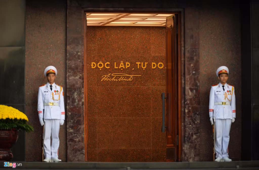 Nghi le thuong co o Lang Chu tich Ho Chi Minh-Hinh-3