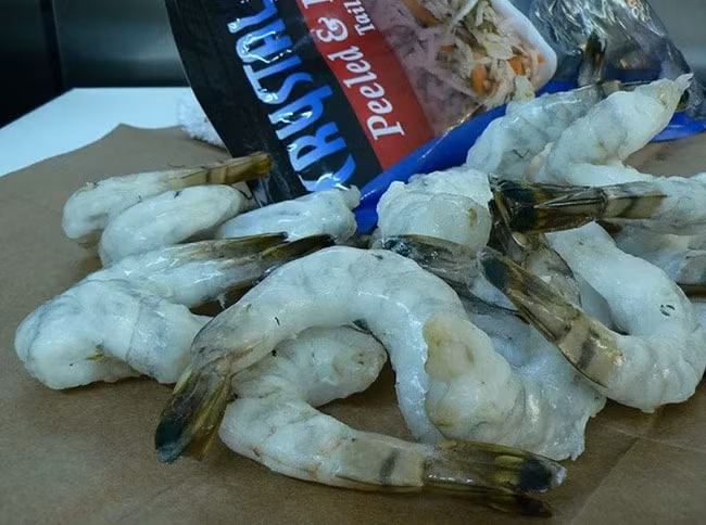 Nhung sai lam co ban can tranh khi che bien cac mon tom-Hinh-2