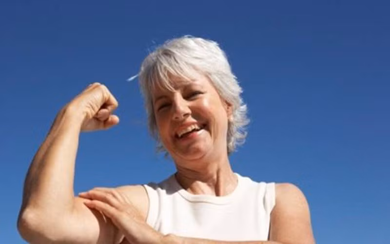 Tốt cho sức khỏe xương: Sự hiện diện của selen, đồng, sắt, kẽm, phốt pho và canxi được tìm thấy ở những động vật thân mềm như hàu giúp cải thiện sức khỏe và mật độ của xương.