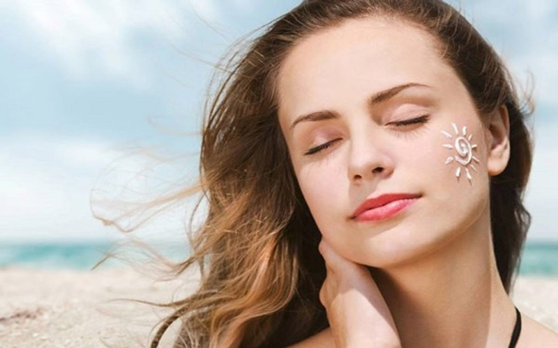 Tốt cho da: Kẽm có trong hàu hỗ trợ tái tạo da, thúc đẩy collagen, giúp tái cấu trúc da khiến da trẻ trung, sáng khỏe tự nhiên.