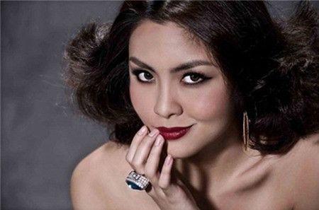 Bat mi cach trang diem quyen ru trong ngay Valentine