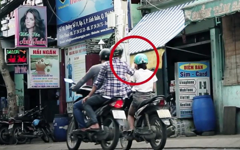 TP.HCM: Bat nhom thieu nien nghien game chuyen di cuop tai san