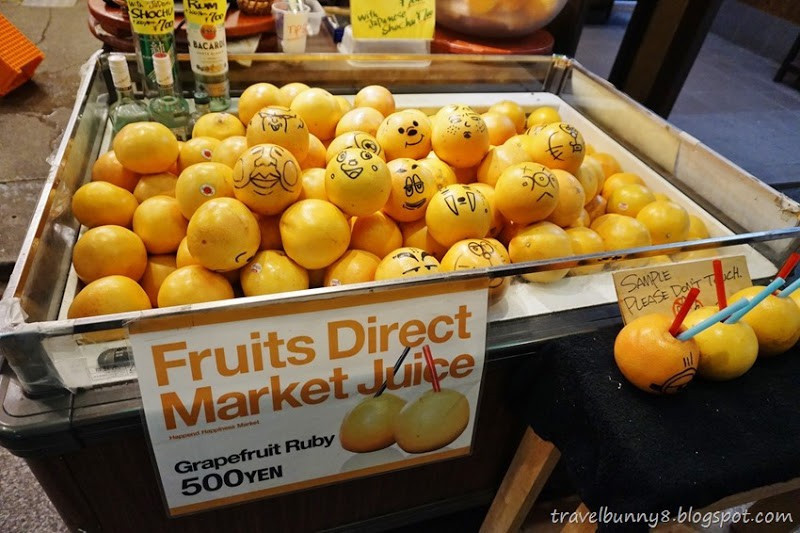 Nước ép bưởi: Bạn có thể được uống nước ép bưởi ngay từ... quả bưởi. Đây là một đặc sản đặc biệt của chợ Nishiki nên nhất định phải thử.