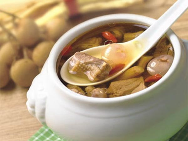 Món ăn này dùng cho các trường hợp chữa bệnh thận hư, thận yếu,chữa đau lưng, tăng cường sinh lực phái mạnh, bổ máu, điều hoà kinh nguyệt phụ nữ.