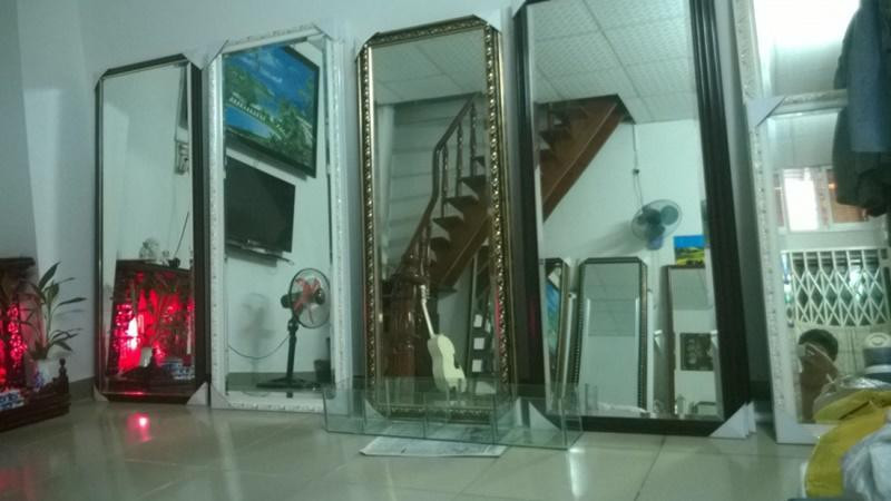 5 vat de o truoc cua nha chan het tai loc, than Tai quay dau bo di-Hinh-4