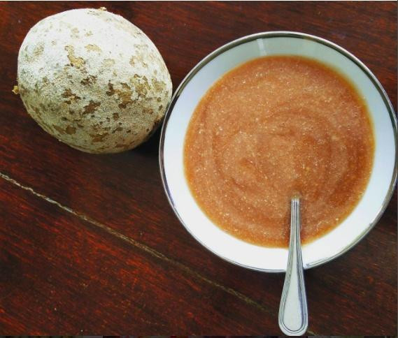 Táo gỗ có hương vị độc đáo, khi chín nó sẽ có mùi thơm. Bên cạnh đó, người dân Ấn Độ cũng sử dụng táo gỗ để điều trị một số căn bệnh như tiêu chảy, kiết lị và một số bệnh liên quan tới ký sinh trùng.