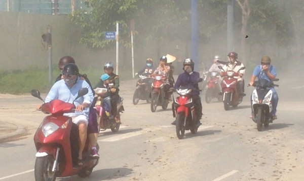 Bui min trong khong khi anh huong suc khoe the nao?