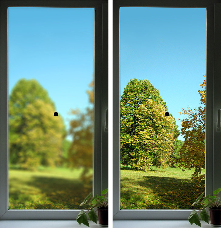 Đứng trước cửa sổ, vẽ một dấu chấm lên đó và chọn một điểm xa hơn phía bên ngoài cửa sổ. Nhìn về điểm phía ngoài cửa sổ trước trong vài giây rồi chuyển mắt đến điểm đặt dấu chấm. Lặp lại 5 lần.