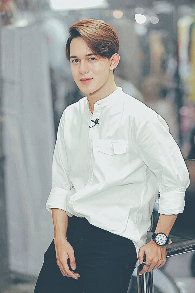 Phong cách thời trang của chàng diễn viên sinh năm 2000 khá đa dạng và bảnh bao.