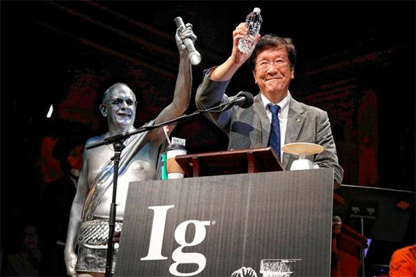 Banh pizza chong ung thu, nhiet do cua biu gianh giai Ig Nobel 2019