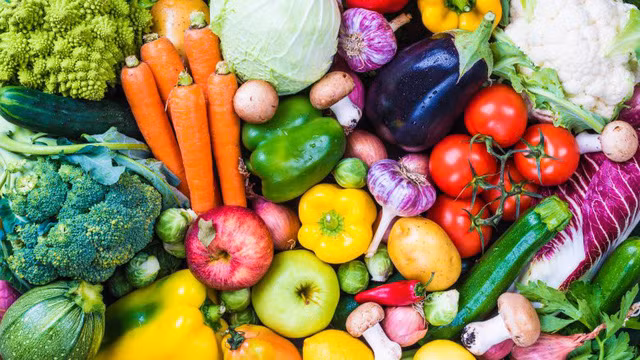 7. Các loại quả màu vàng và rau xanh như đu đủ, bí ngô và cam đều chứa nhiều các chất chống ôxy hóa, vitamin C mang lại nhiều lợi ích cho lá phổi, tăng khả năng chống nhiễm trùng và giảm viêm.