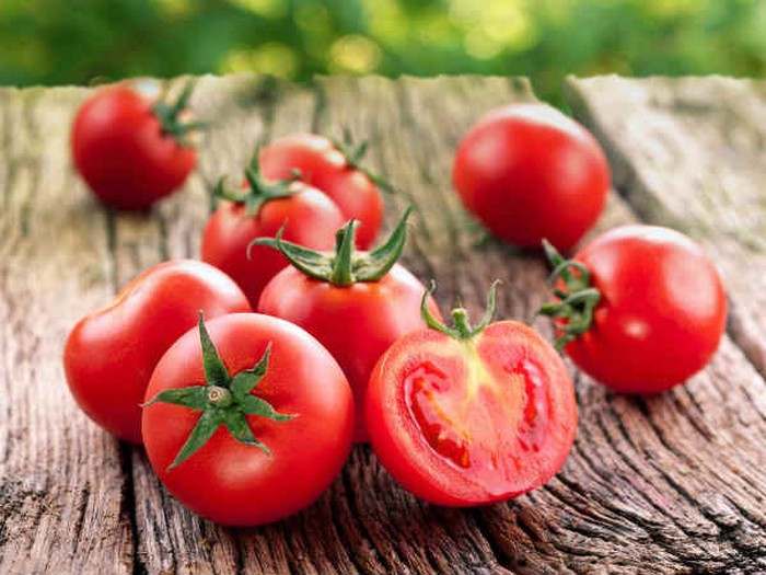 Cà chua anh đào rất giàu lycopene, một chất chống oxy hóa bảo vệ não và chống trầm cảm. Các nhà nghiên cứu đã phát hiện ra rằng một trong những lợi ích lớn nhất của lycopene là ngăn ngừa sự tích tụ các hợp chất có liên quan đến bệnh trầm cảm.