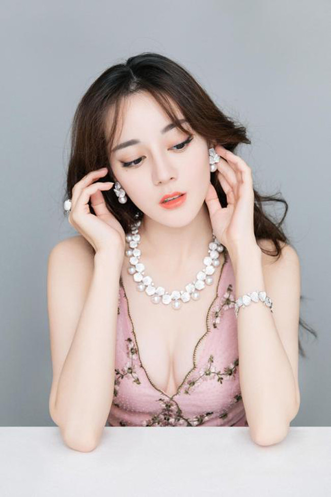 “My nu Tan Cuong gay sot chi sau 1 giay” xinh dep lan at Dich Le Nhiet Ba-Hinh-8