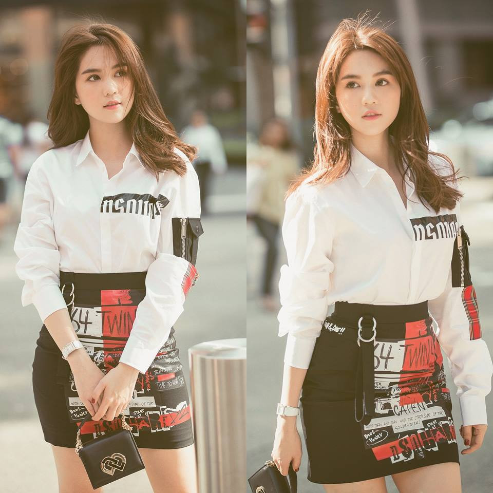 Chiếc túi đen nhỏ gọn sang chảnh cùng cô nàng xuống phố.