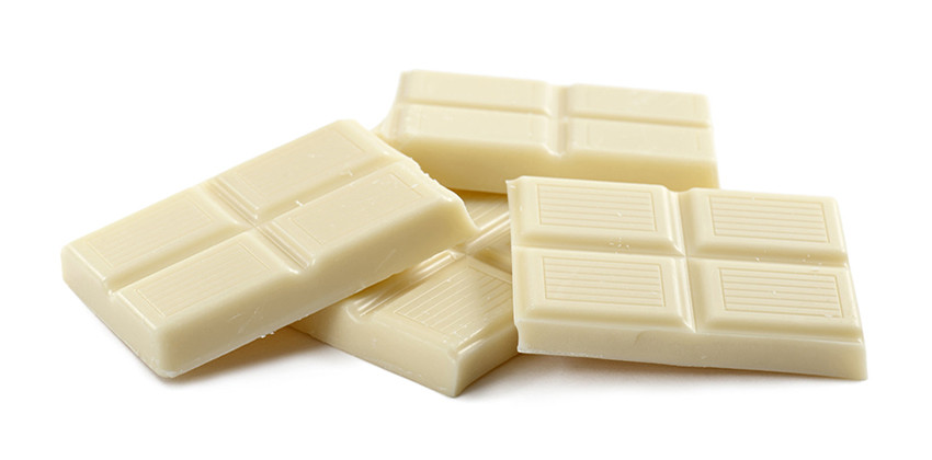 Socola trắng (sữa), bánh kẹo: Người bệnh gút cũng nên hạn chế để tránh thừa cân hoặc đường tăng cao gây tiểu đường, làm trầm trọng hơn tình trạng bệnh gút. 