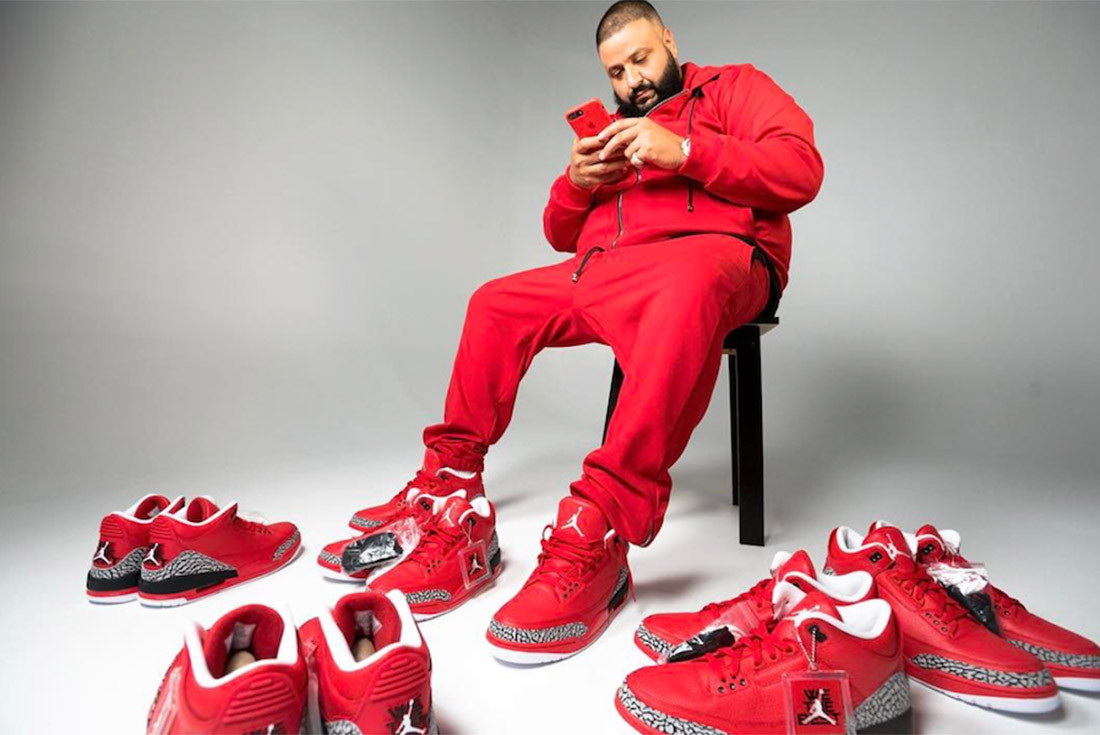 DJ Khaled x Air Jordan 3 Greatful (25.000 USD): Đôi giày DJ Khaled x Air Jordan 3 Greatful đánh dấu lần hợp tác đầu tiên giữa thương hiệu này và rapper nổi tiếng. Đôi giày màu đỏ được làm bằng da và có in họa tiết da voi trên phần thân giày kèm với slogan "We The Best" đặc trưng của DJ Khaled.