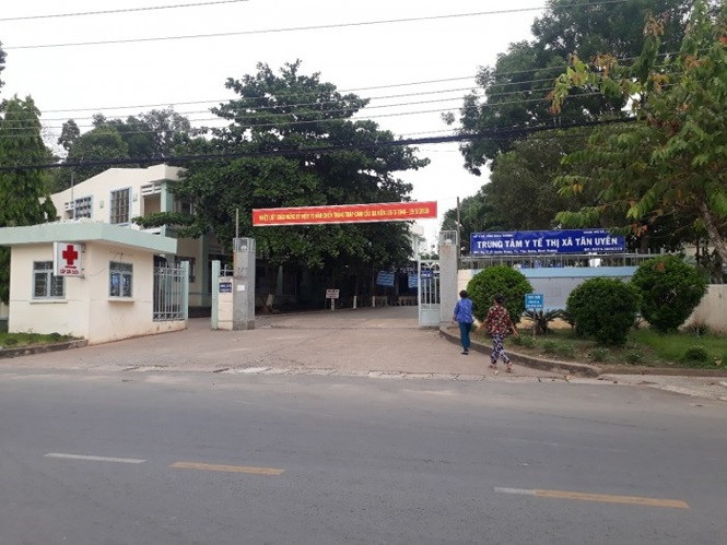 Hon 40 cong nhan bi ngo doc thuoc diet con trung nguy hiem ra sao?