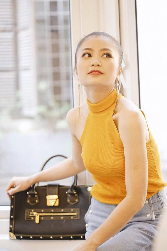 Style hiện đại của Diệu Hương mang đến sự trẻ trung, cá tính.