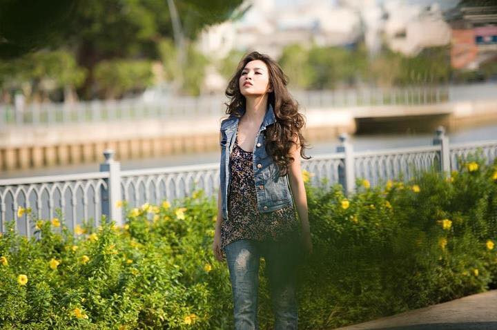 Người đẹp cũng duy trì chế độ ăn chay, đây được xem là thói quen và cũng là sở thích của cô đã hơn 10 năm nay. Theo chia sẻ của Hiền Thục, ăn chay rất tốt cho hệ miễn dịch, hỗ trợ giảm cân, thanh lọc cơ thể và nhiều công dụng khác nữa.