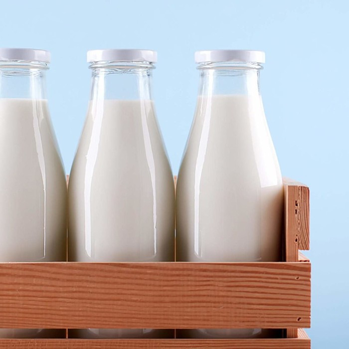 Phần lớn sữa tươi được tiêu thụ hiện nay là sữa tươi tiệt trùng hoặc đã qua xử lý đun sôi. Còn sữa tươi chưa qua xử lý có chứa nhiều vi khuẩn độc hại cho thể, một trong số đó là E. coli gây tiêu chảy hay salmonella...