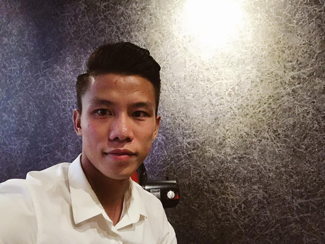 Có thể thấy gu thời trang của Quế Ngọc Hải khá lịch lãm và nam tính.