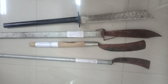 Bat 15 thanh nien au da, giet nguoi trong dem-Hinh-2