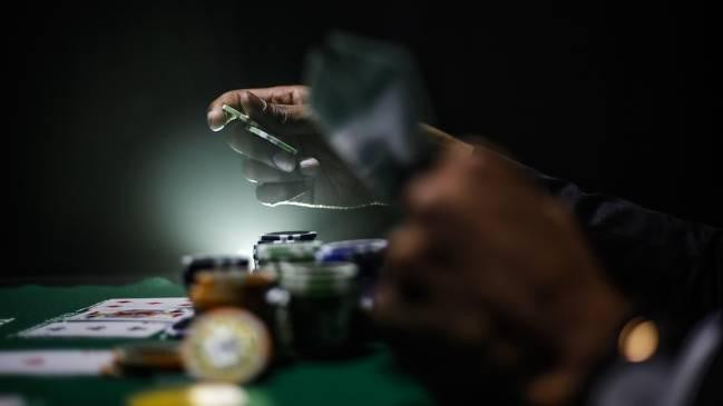 Vi sao con nguoi hanh dong khong nhat quan?