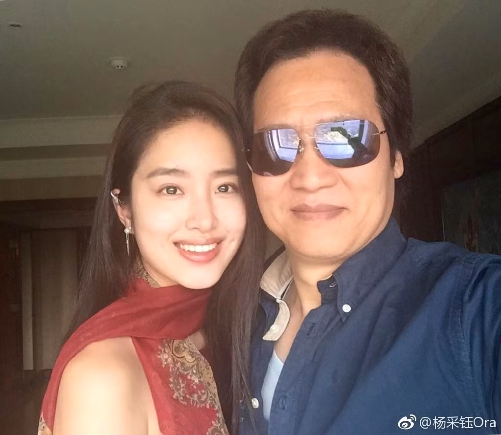 Bat ngo nhan sac tinh tre kem 30 tuoi cua bo nuoi Luu Diec Phi-Hinh-2