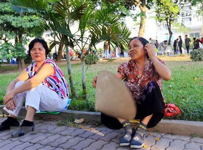 Thoi tiet hom nay: Bac Bo nang nong gay gat, chi so tia UV o nguong nguy co gay hai cao