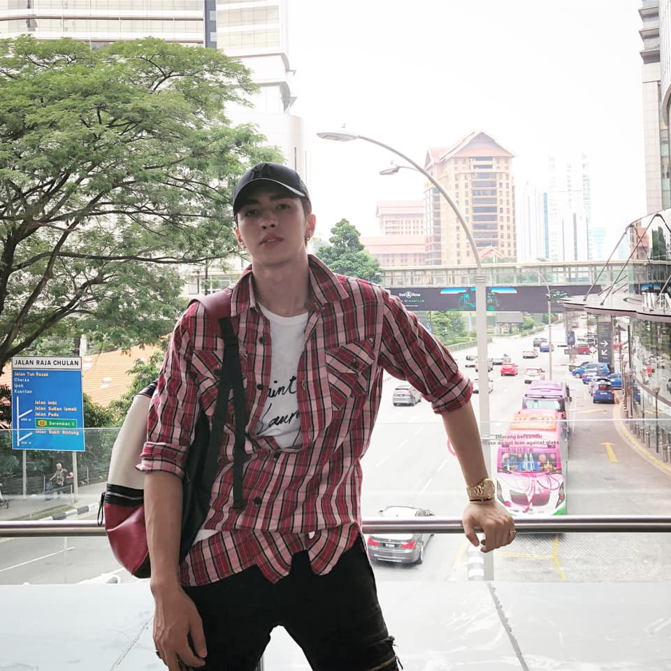 Phong cách đường phố cũng "chất lừ".