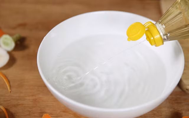 Những cách vệ sinh bếp ga sạch bong như mới siêu nhanh - Hình 2 Nhung cach ve sinh bep ga sach bong nhu moi sieu nhanh-Hinh-2