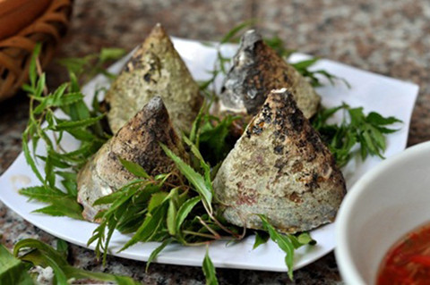 Cách chế biến món ốc vú nàng cũng khá đơn giản, chỉ cần luộc chấm với muối chanh hoặc cầu kỳ hơn là nướng trên lò than hoặc làm gỏi ốc cũng rất ngon miệng.