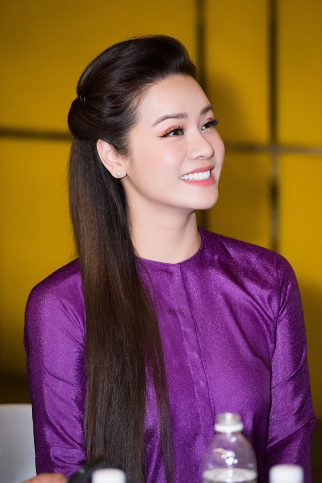 Đối với Nhật Kim Anh, việc chăm sóc và bảo vệ da là vô cùng quan trọng, đây là điều kiện tiên quyết để có làn da khỏe mạnh từ sâu bên trong lẫn bên ngoài.