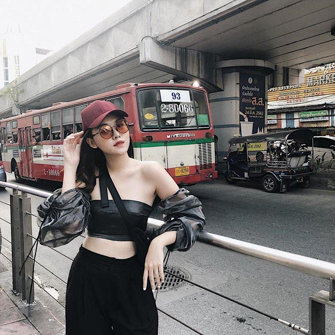 Người đẹp của trường Rmit gây chú ý nhờ gương mặt xinh đẹp, phong cách thời trang sang chảnh, cuốn hút.