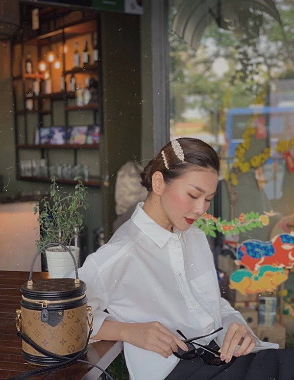 Siêu mẫu Thanh Hằng đã chi hơn 3.000 USD cho chiếc túi xách "cặp lồng" này.