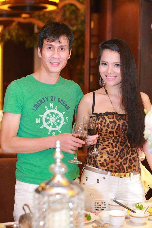 "Con giáp thứ 13" Kiều Thanh thường mặc trang phục hổ báo xuất hiện cùng người bạn đời.