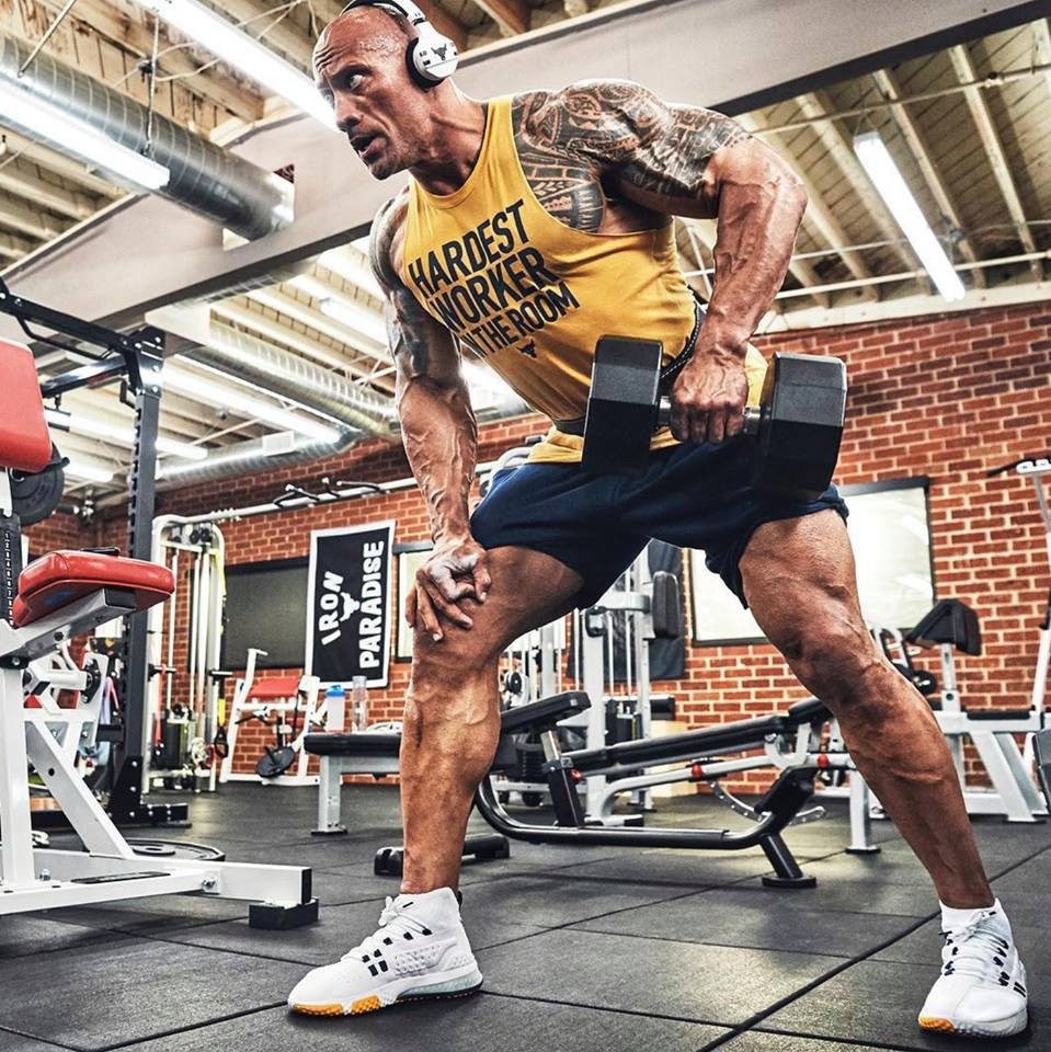 Các bài tập của anh được huấn luyện viên thường xuyên thay đổi để tăng khả năng thích nghi, song hầu hết mỗi bài đều tập 4 set, mỗi set 12 lần, nghỉ 60-90 giây giữa các bài.